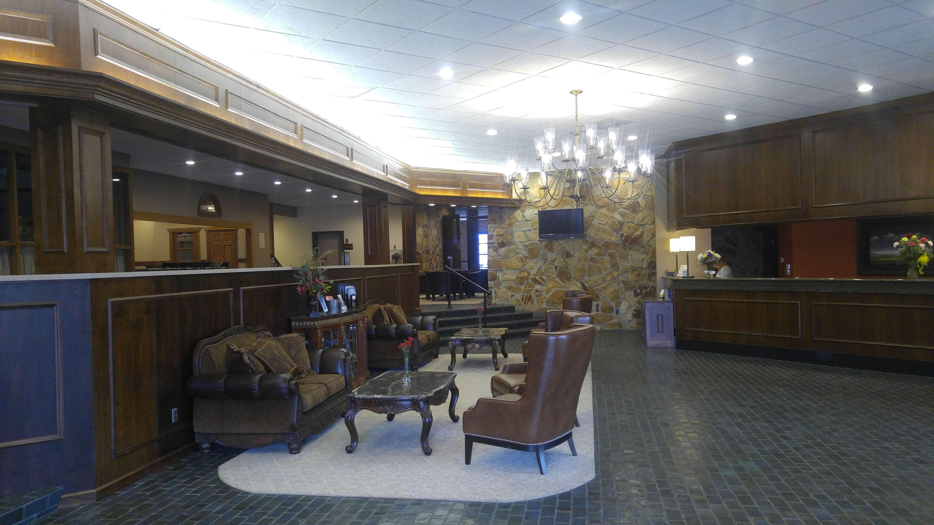 Best Western Plus Wooster Hotel & Conference Center エクステリア 写真