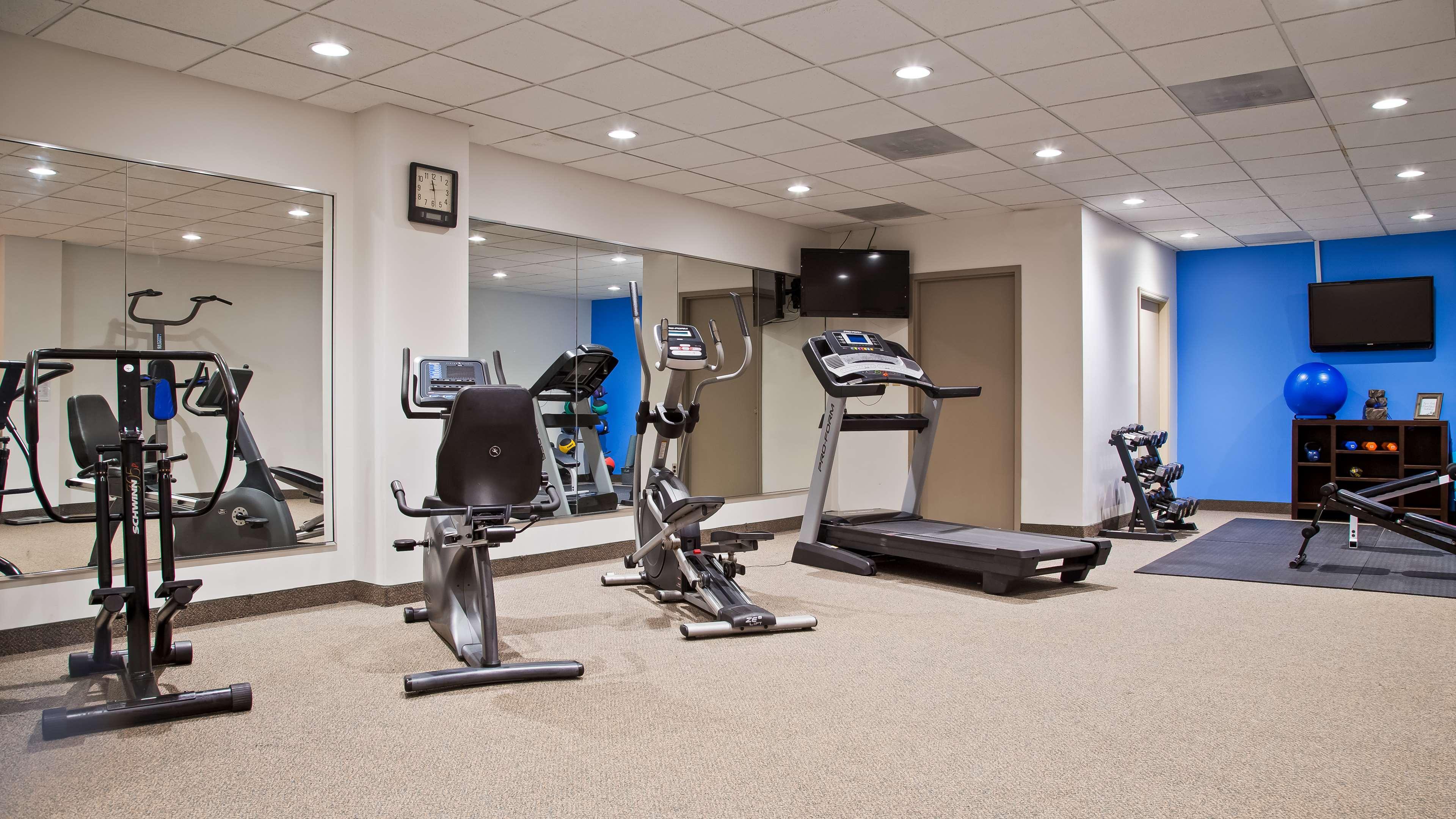 Best Western Plus Wooster Hotel & Conference Center エクステリア 写真