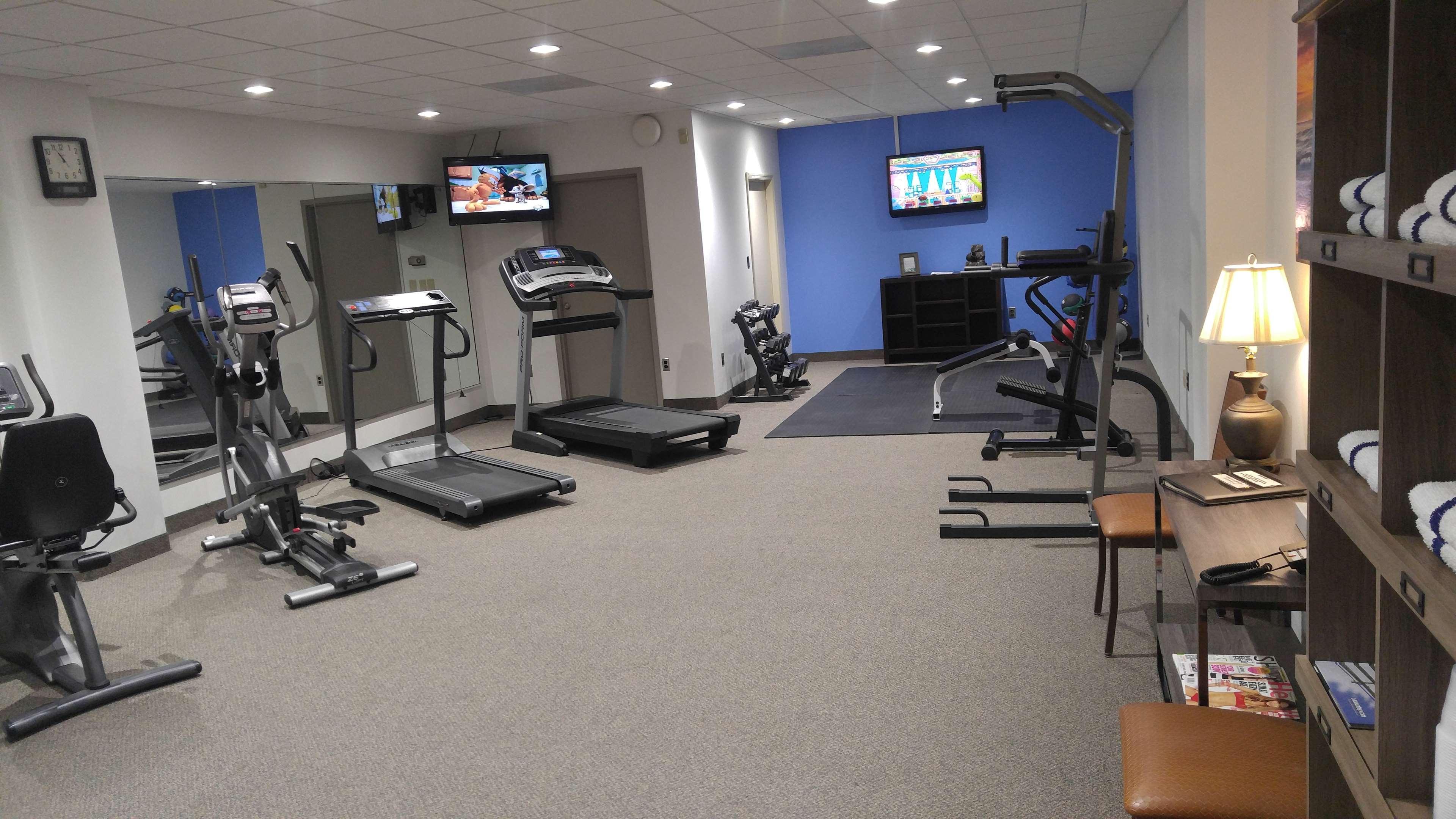 Best Western Plus Wooster Hotel & Conference Center エクステリア 写真