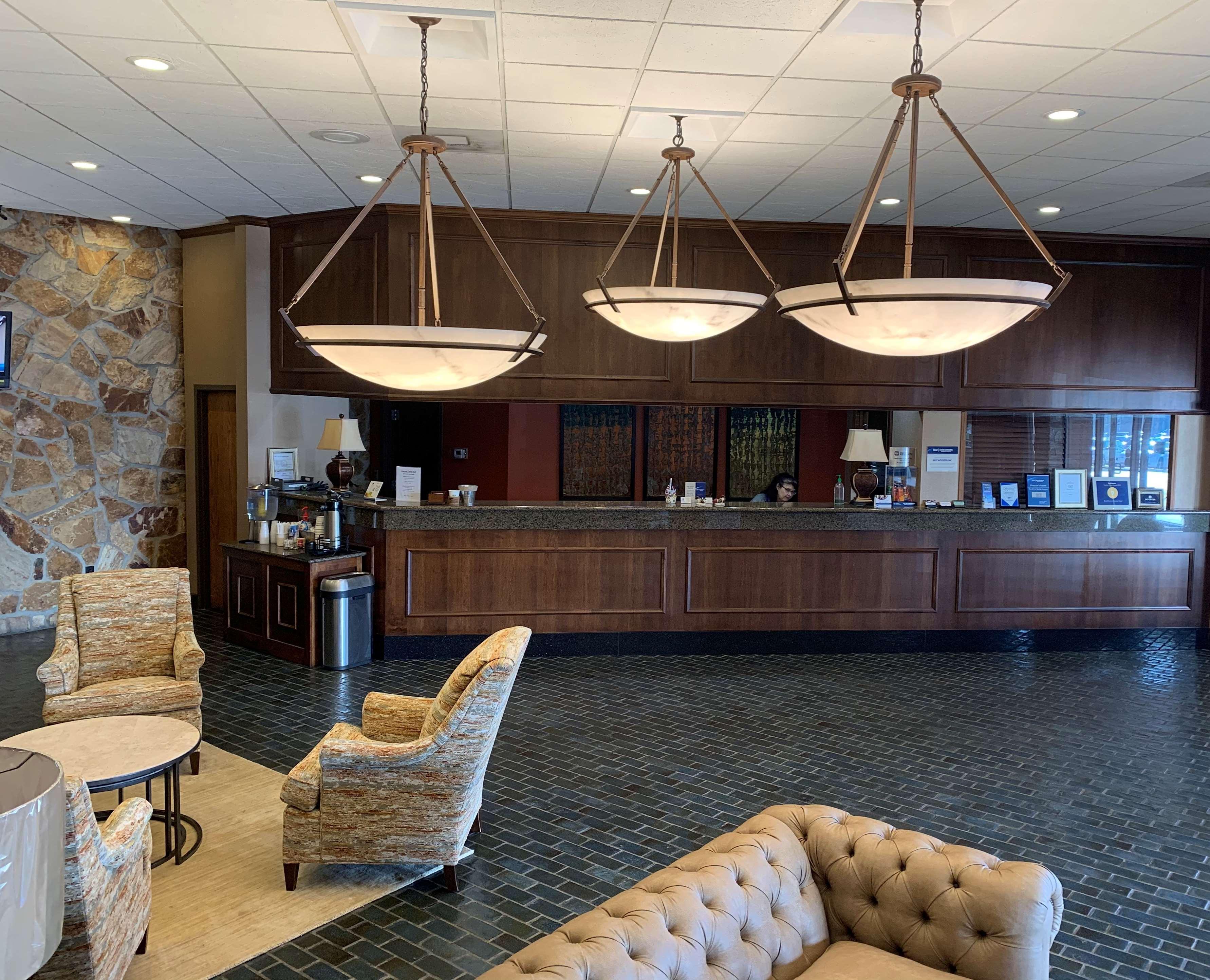 Best Western Plus Wooster Hotel & Conference Center エクステリア 写真