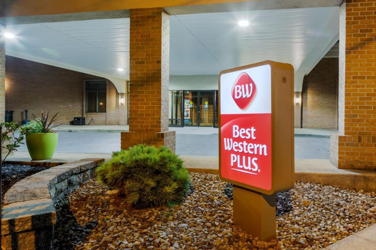 Best Western Plus Wooster Hotel & Conference Center エクステリア 写真